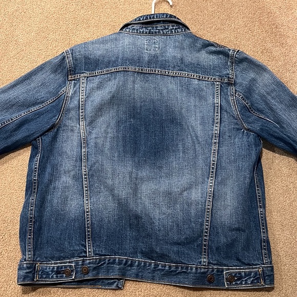 Gap Denim Jacket Used great condition - Picture 3 of 3
